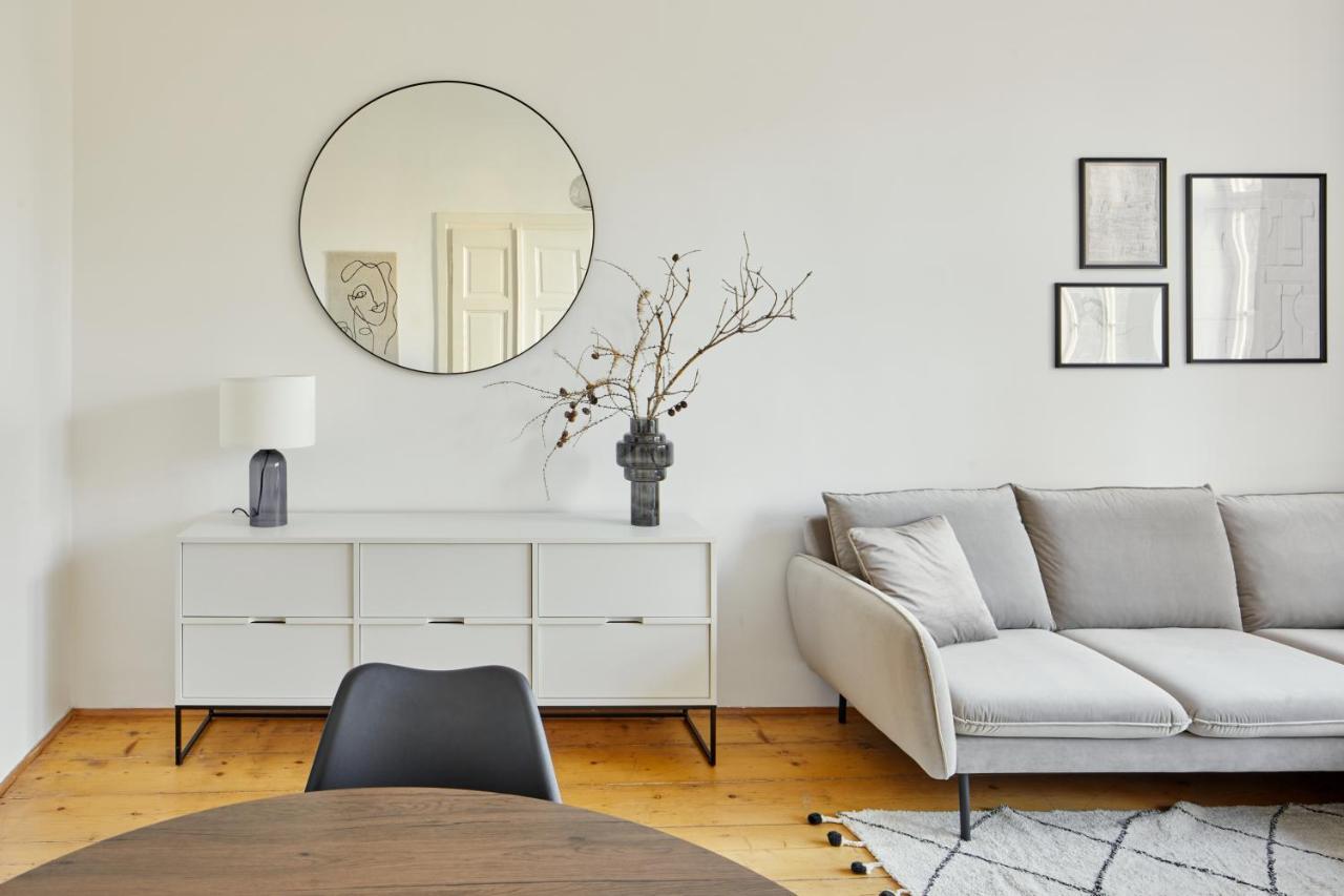 Contemporary On Old Town Square By Days Apartment Prague