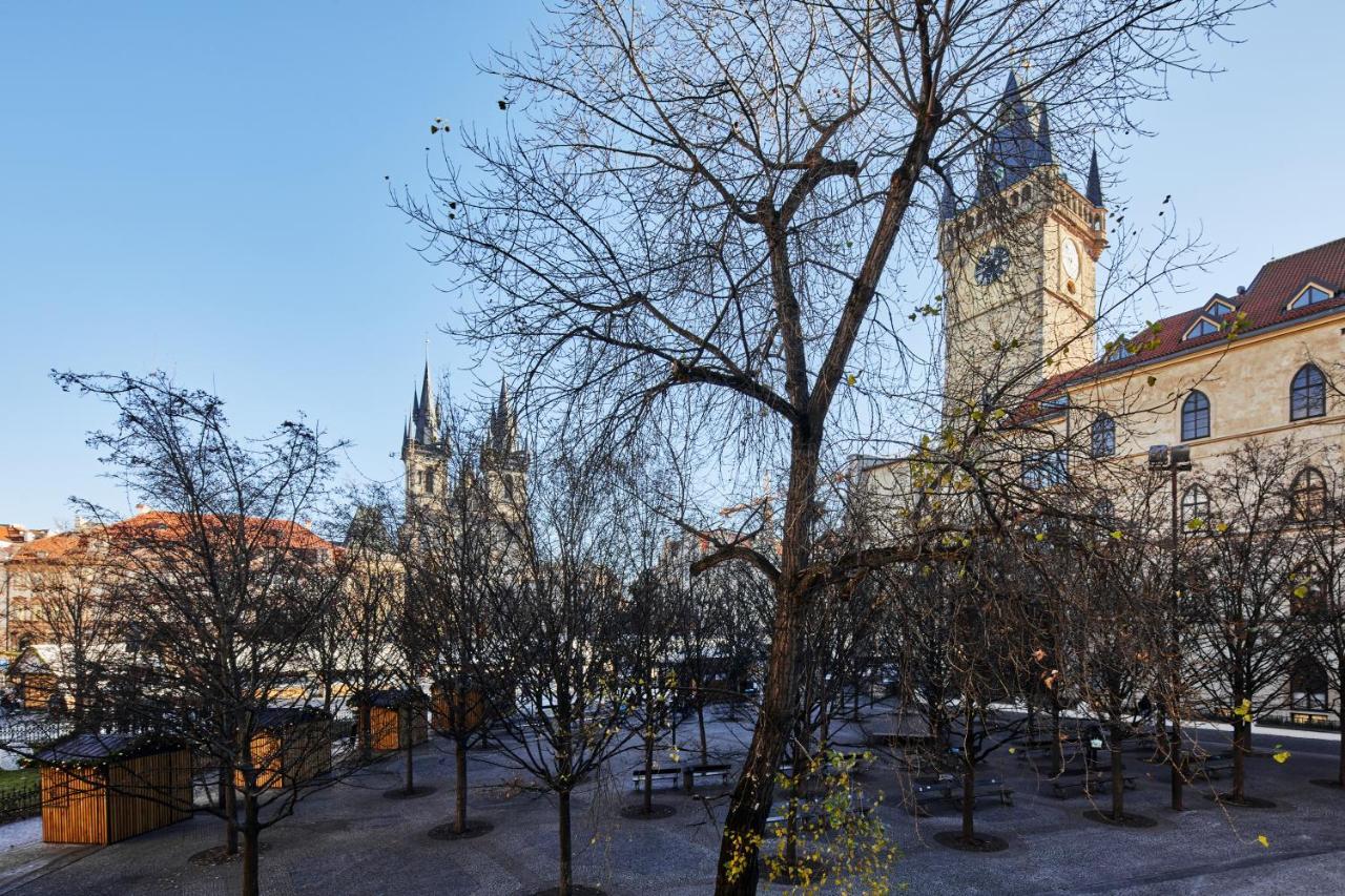 Contemporary On Old Town Square By Days