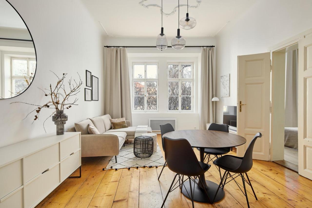 Apartment Contemporary On Old Town Square By Days *