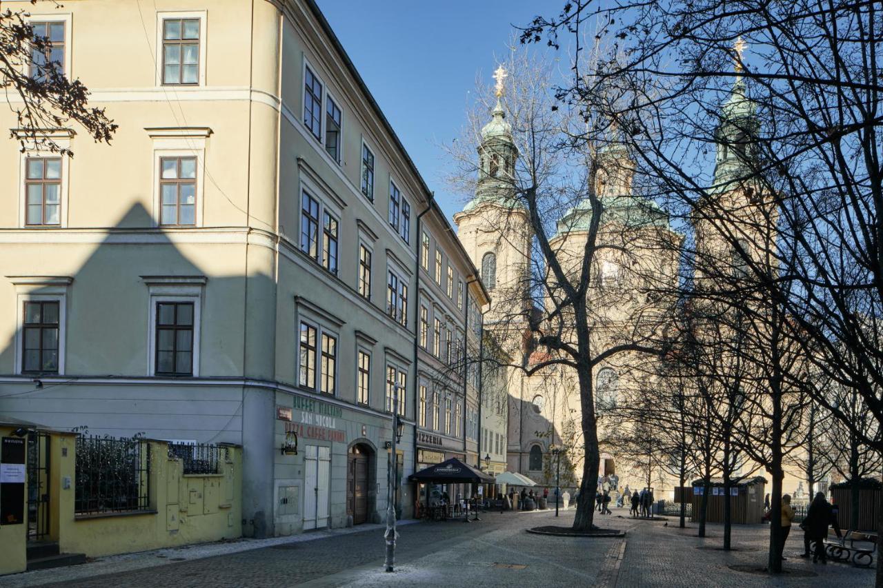 Contemporary On Old Town Square By Days Apartment Prague